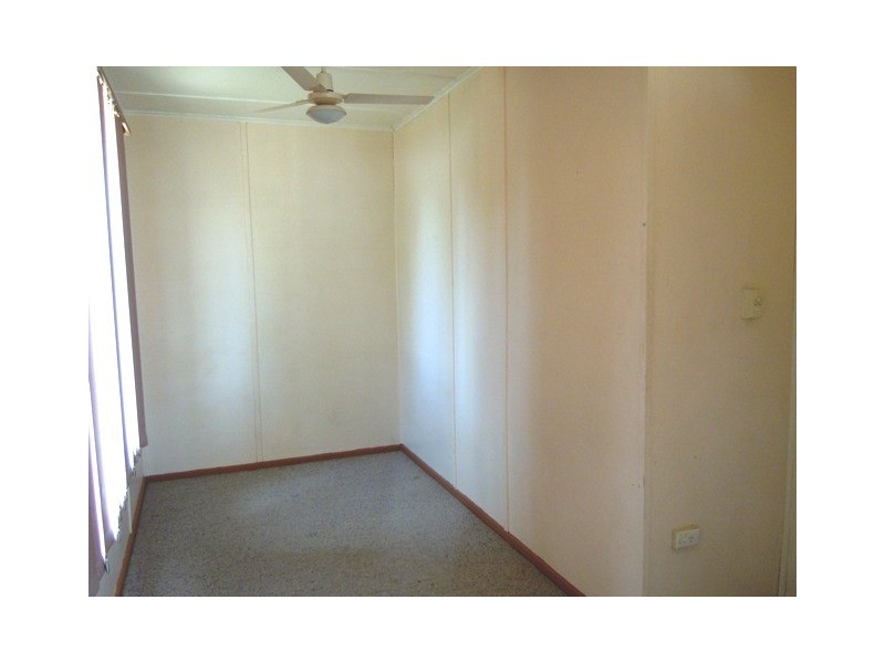 4 Midgeon Street, Narrandera NSW 2700