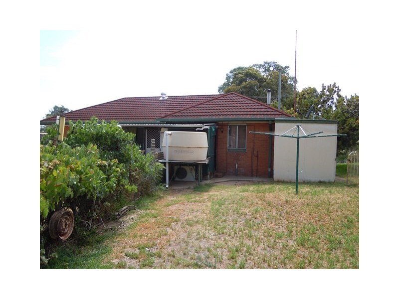 4 Midgeon Street, Narrandera NSW 2700