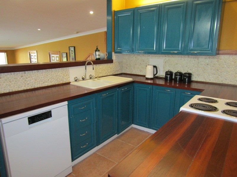 22 Peters Street, Narrandera NSW 2700