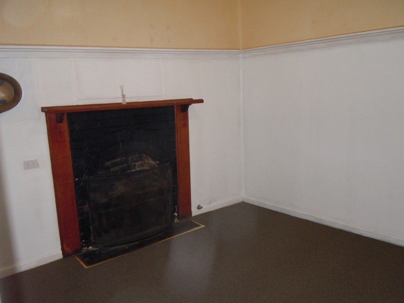 36 Grosvenor Street, Narrandera NSW 2700