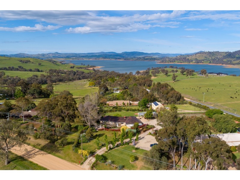 10 Hawksview Road, Wirlinga NSW 2640