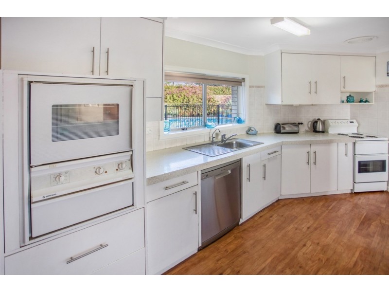 10 Hawksview Road, Wirlinga NSW 2640