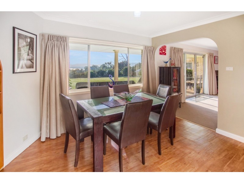 10 Hawksview Road, Wirlinga NSW 2640