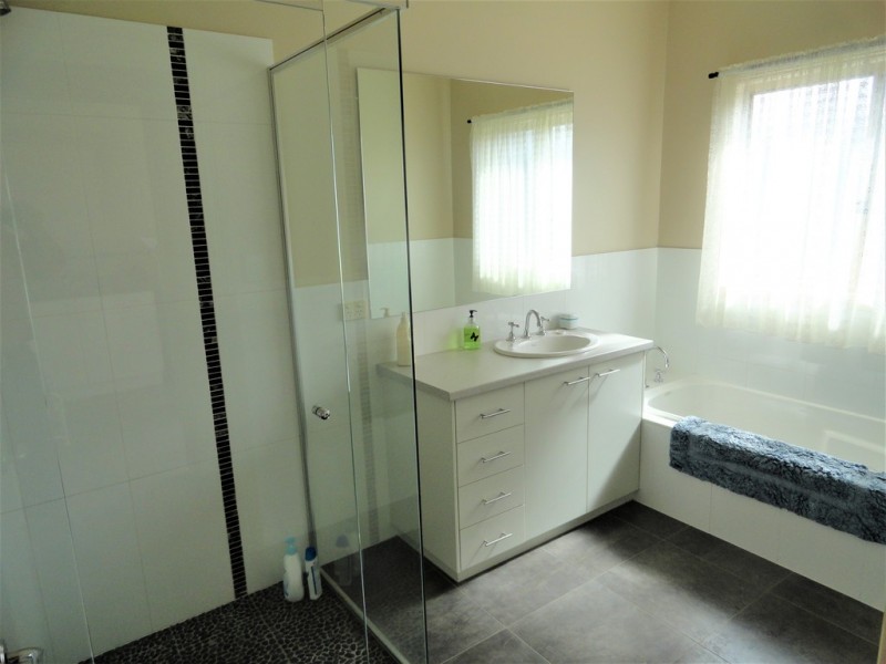 3 Scales Street, Dartmouth VIC 3701