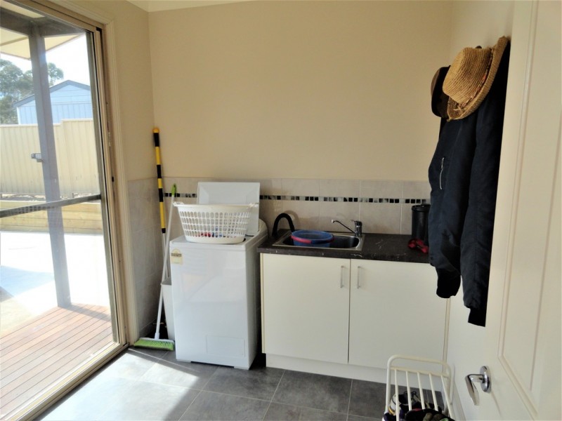 3 Scales Street, Dartmouth VIC 3701