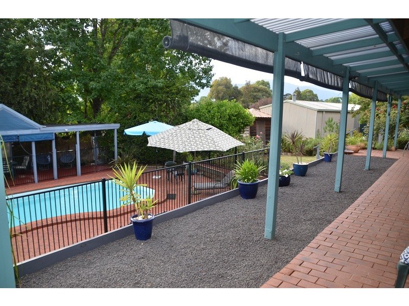 9 Cooper Street, Tawonga VIC 3697