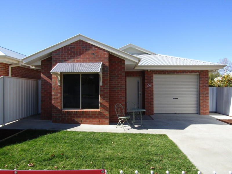 29 Charles Street, Narrandera NSW 2700