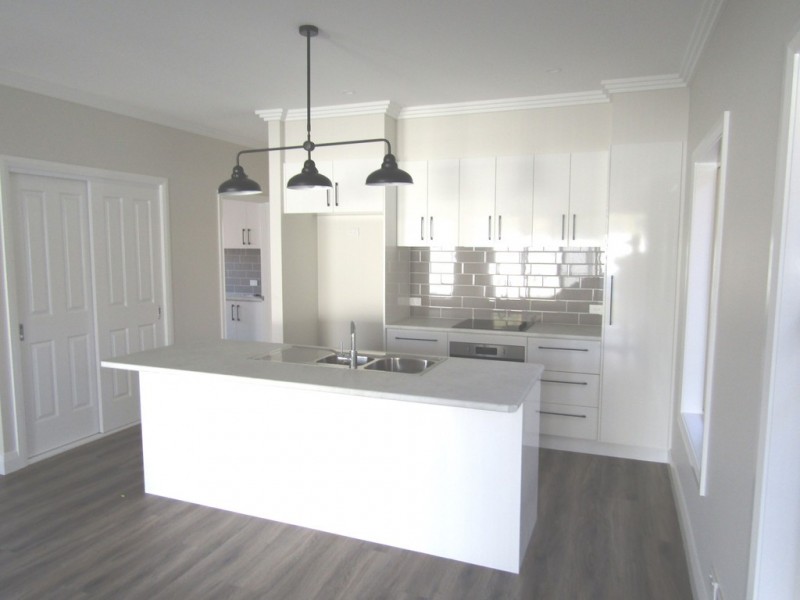 29 Charles Street, Narrandera NSW 2700