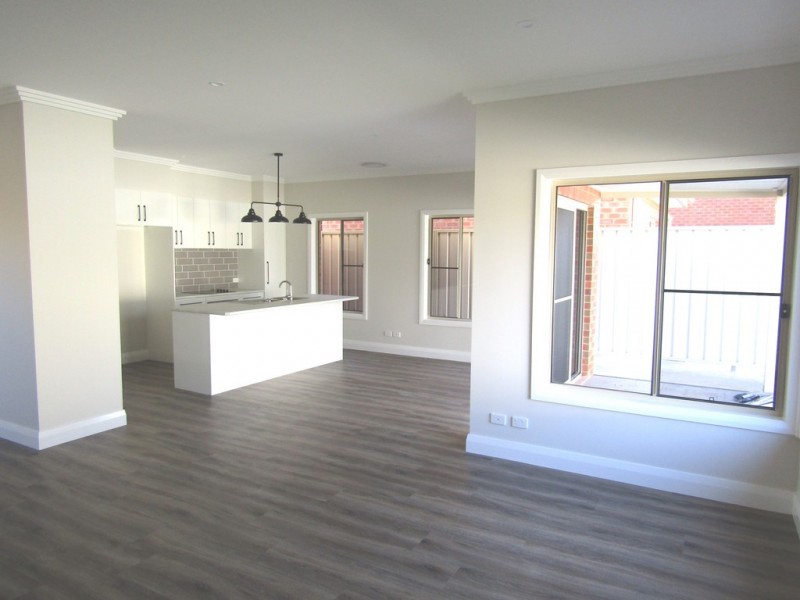 29 Charles Street, Narrandera NSW 2700