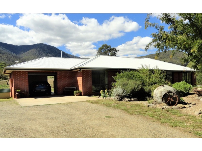 199A Reids Lane, Tawonga VIC 3697