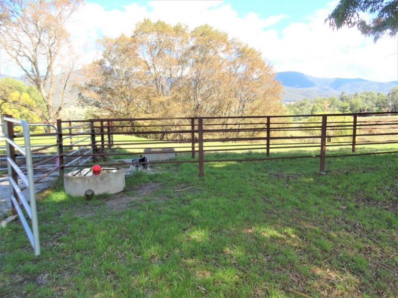 199A Reids Lane, Tawonga VIC 3697