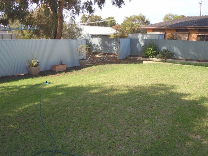 57 Dalgetty Street, Narrandera NSW 2700