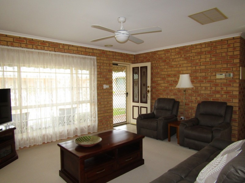 5/25 RACECOURSE ROAD, Narrandera NSW 2700
