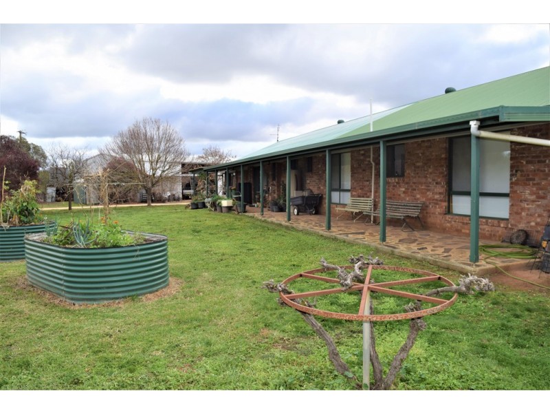 ‘Tallowood’ 231 Yankee Crossing Road, Henty NSW 2658