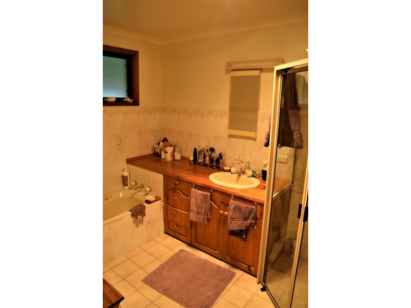 ‘Tallowood’ 231 Yankee Crossing Road, Henty NSW 2658