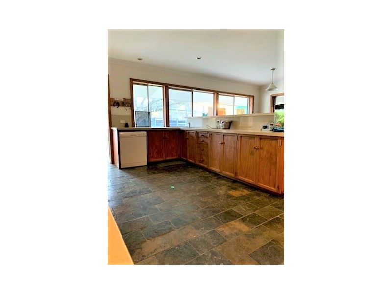 216 Settlers Road, Chiltern VIC 3683