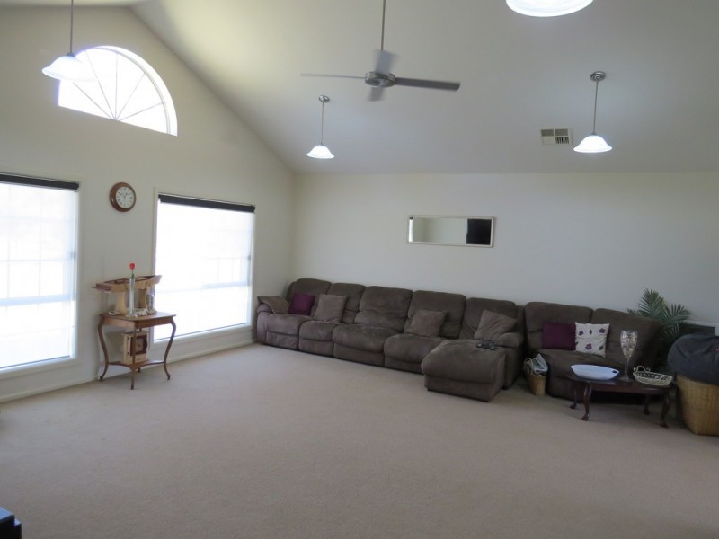 25 CARRATHOOL ROAD, Conargo NSW 2710
