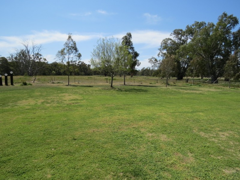 25 CARRATHOOL ROAD, Conargo NSW 2710