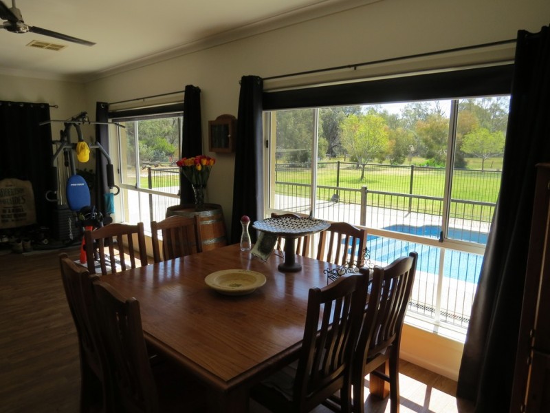 25 CARRATHOOL ROAD, Conargo NSW 2710