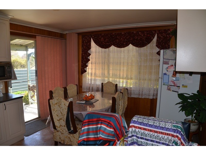 32 Valley Avenue, Mount Beauty VIC 3699