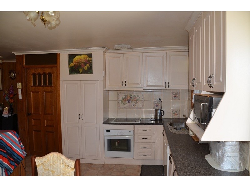 32 Valley Avenue, Mount Beauty VIC 3699