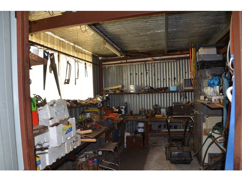 32 Valley Avenue, Mount Beauty VIC 3699