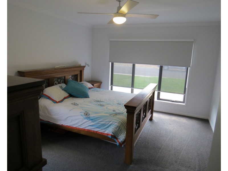 8 ARGOON AVENUE, Jerilderie NSW 2716