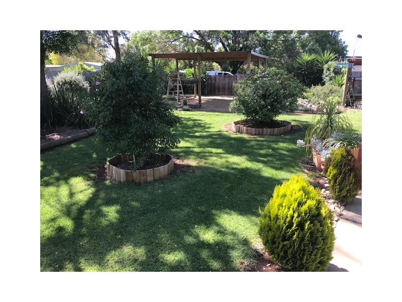 10 TOCUMWAL, Finley NSW 2713
