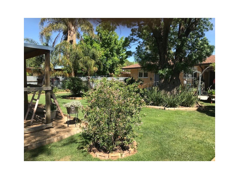 10 TOCUMWAL, Finley NSW 2713