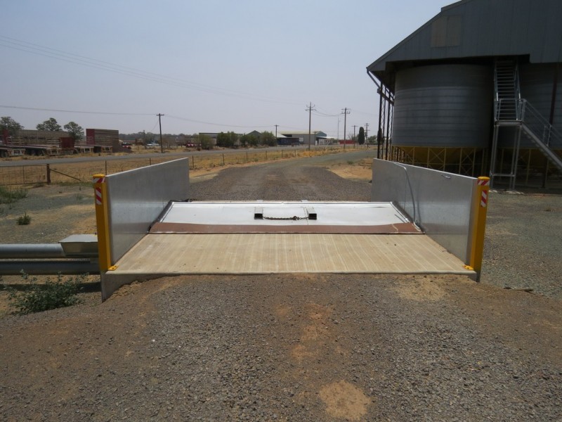 527 CADELL STREET, Hay NSW 2711