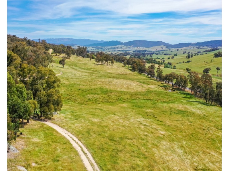2172 Myrtleford-Yackandandah Road, Bruarong VIC 3749