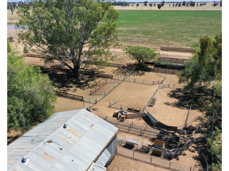 2370 TOCUMWAL ROAD, Tocumwal NSW 2714