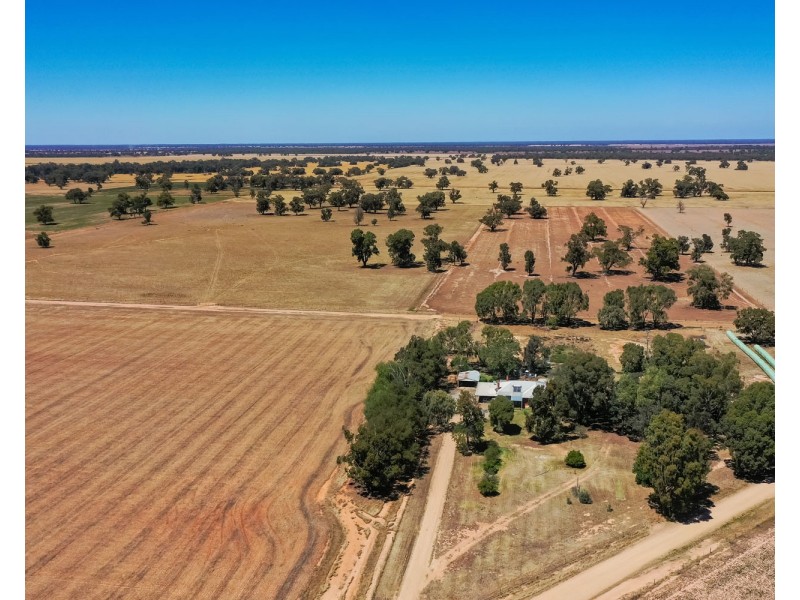 2370 TOCUMWAL ROAD, Tocumwal NSW 2714
