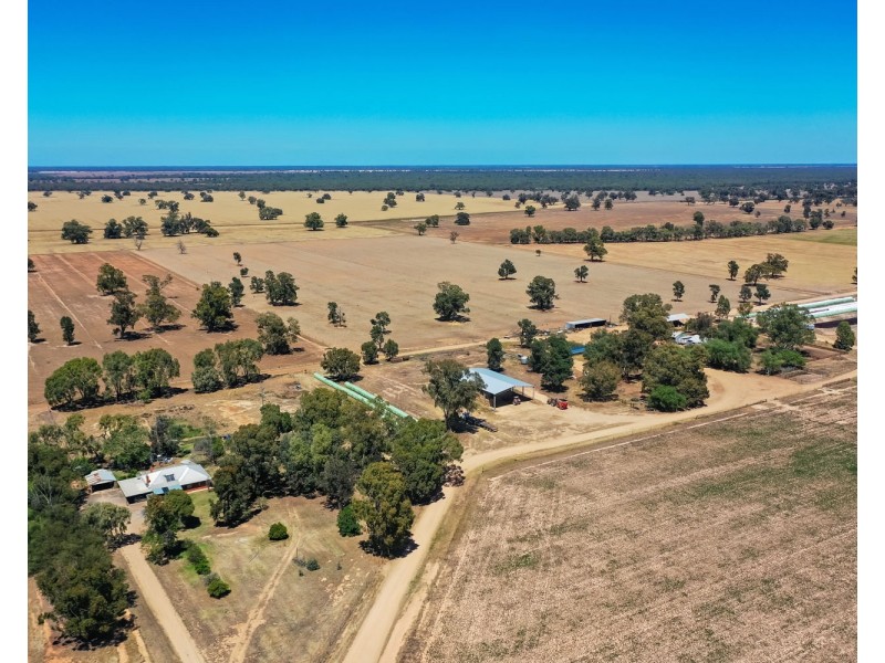 2370 TOCUMWAL ROAD, Tocumwal NSW 2714