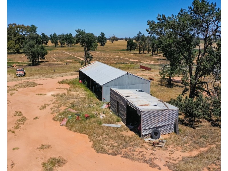 2370 TOCUMWAL ROAD, Tocumwal NSW 2714