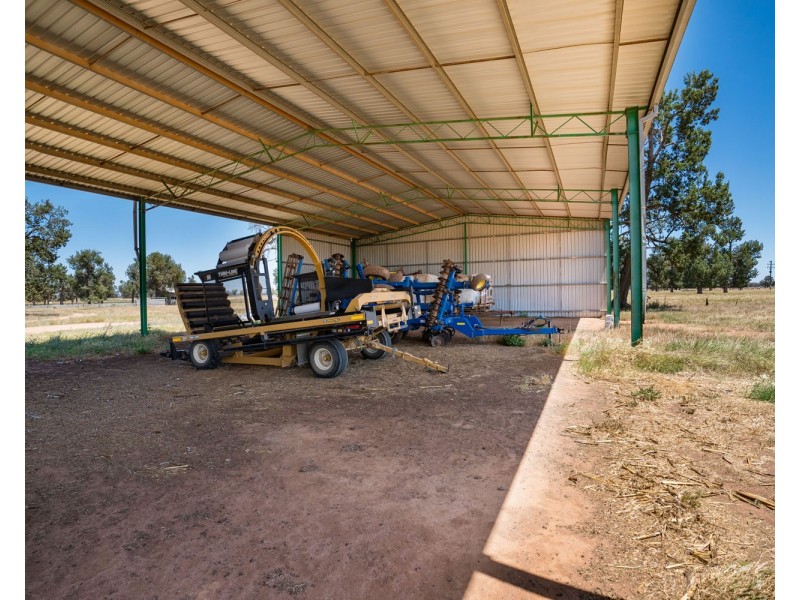 2370 TOCUMWAL ROAD, Tocumwal NSW 2714