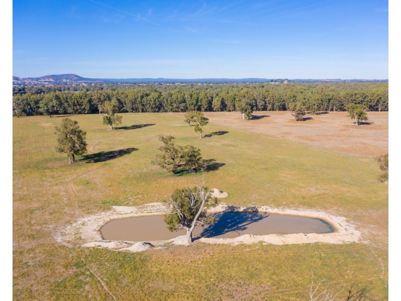 Mayfield 3859 Riverina Highway, Bungowannah NSW 2640