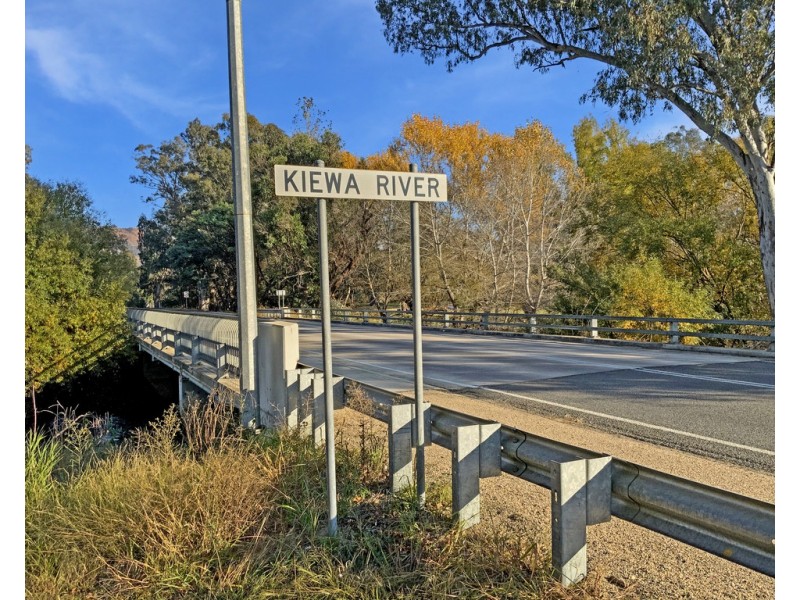 Tangambalanga VIC 3691