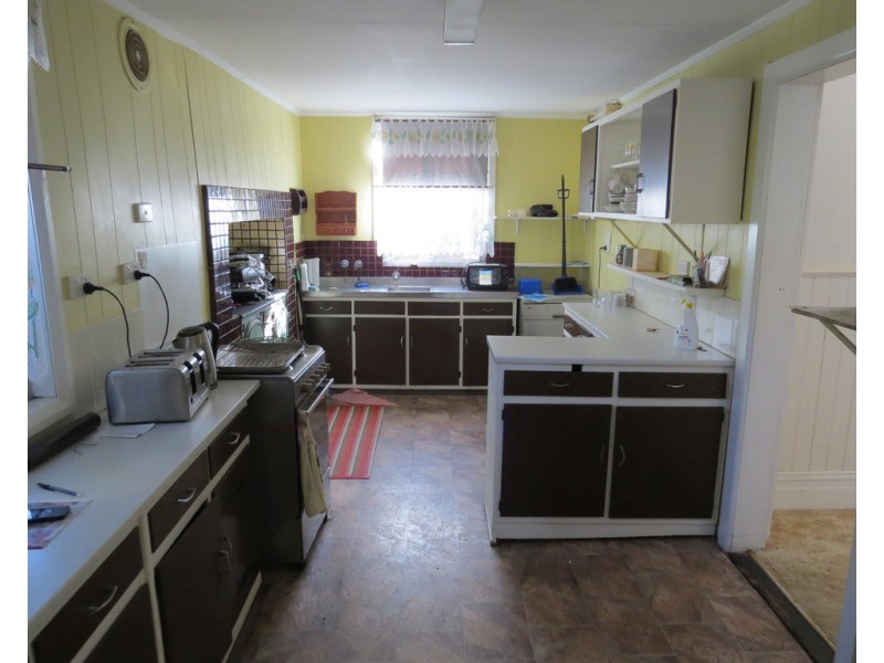 48-50 MAHONGA STREET, Jerilderie NSW 2716