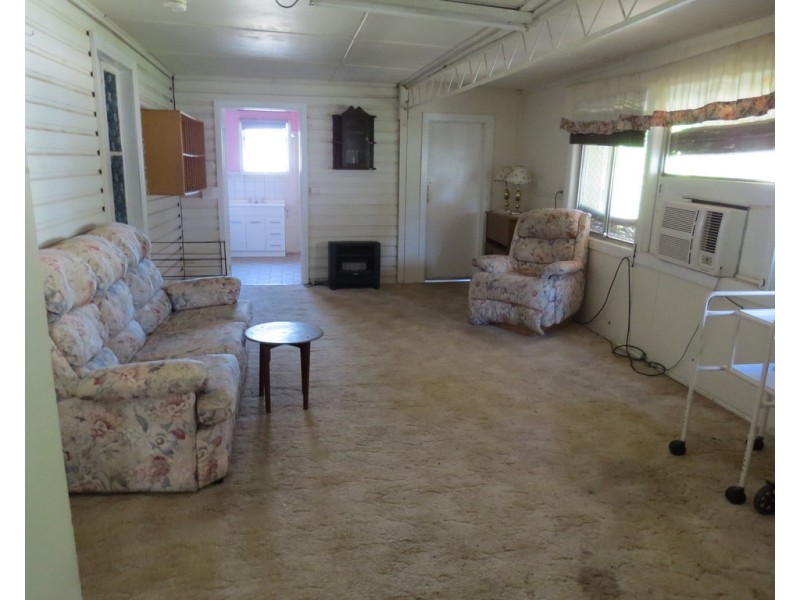 48-50 MAHONGA STREET, Jerilderie NSW 2716