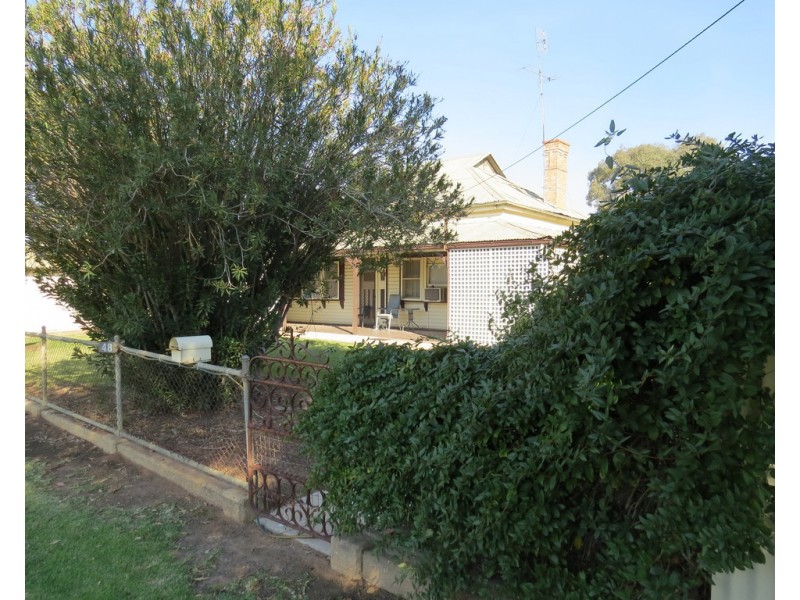 48-50 MAHONGA STREET, Jerilderie NSW 2716