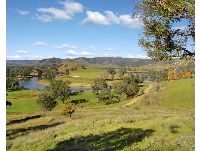 4912 River Road, Talmalmo NSW 2640