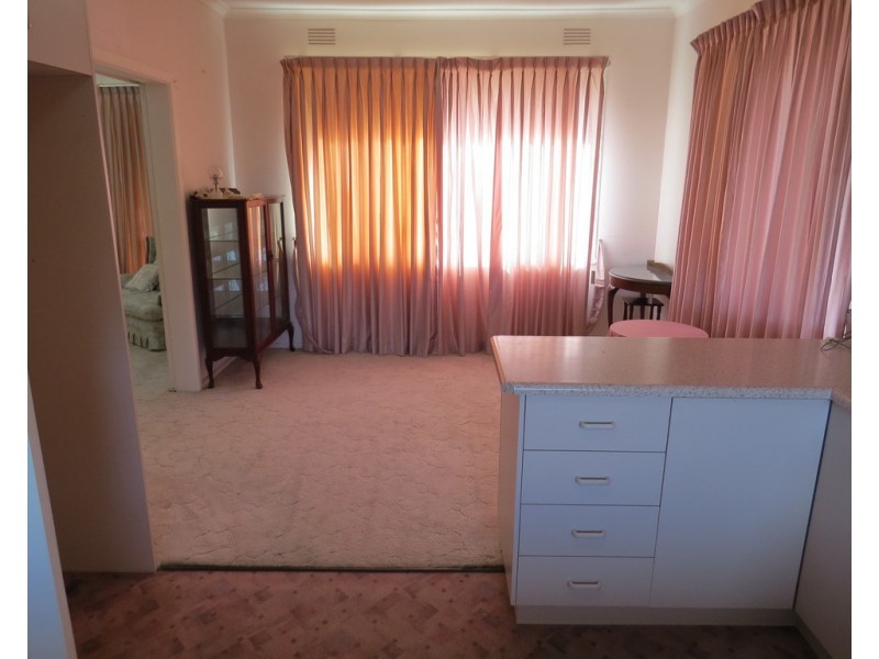 14 MAHONGA STREET, Jerilderie NSW 2716