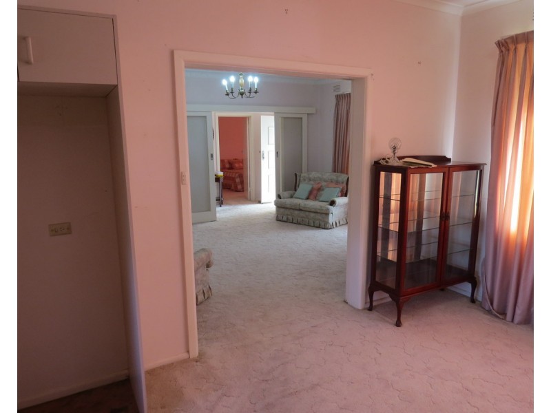 14 MAHONGA STREET, Jerilderie NSW 2716