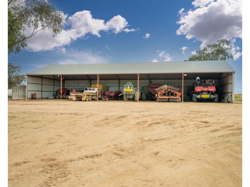 1513 CENTRE ROAD, Moama NSW 2731
