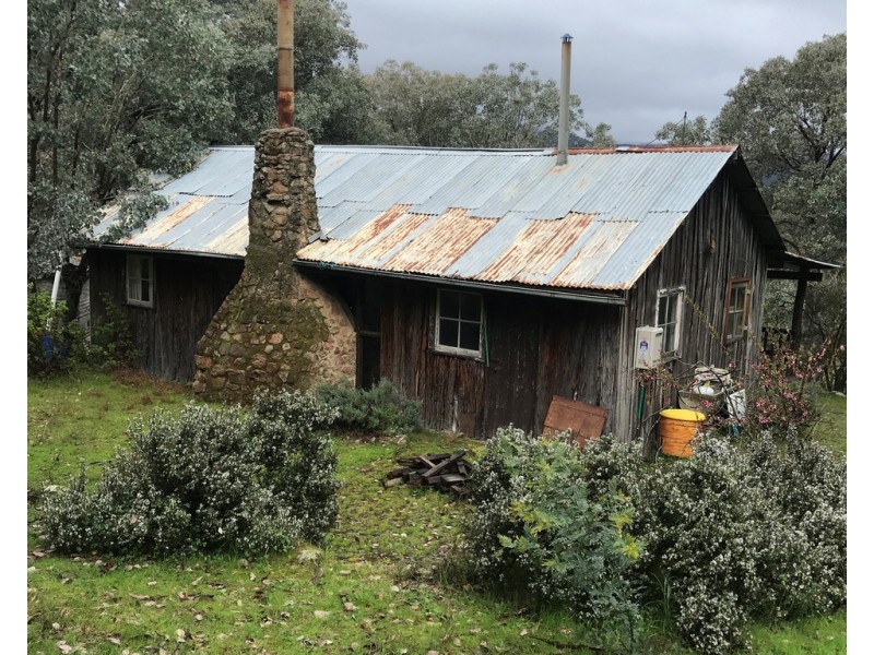 ”BARCOO” Stockyard Creek Track, Thologolong VIC 3691