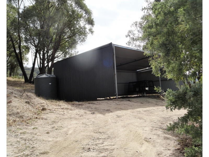 ”BARCOO” Stockyard Creek Track, Thologolong VIC 3691