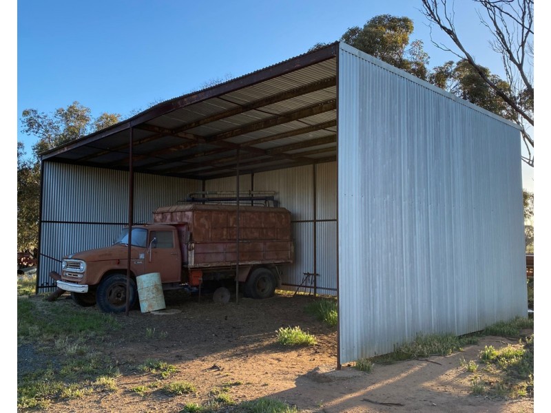 14 YALOKE ROAD, Deniliquin NSW 2710