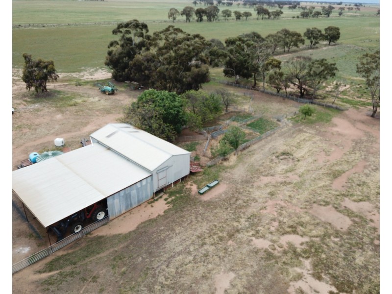 14 YALOKE ROAD, Deniliquin NSW 2710