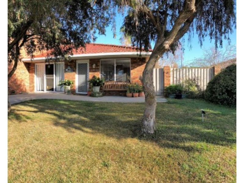 73 Tong Street, Finley NSW 2713